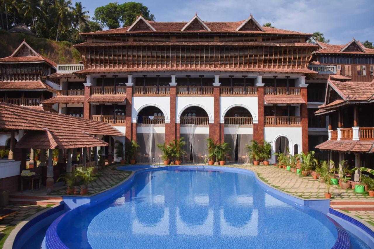Hotel Ayursoma Ayurveda Royal Retreat Kovalam Exterior foto